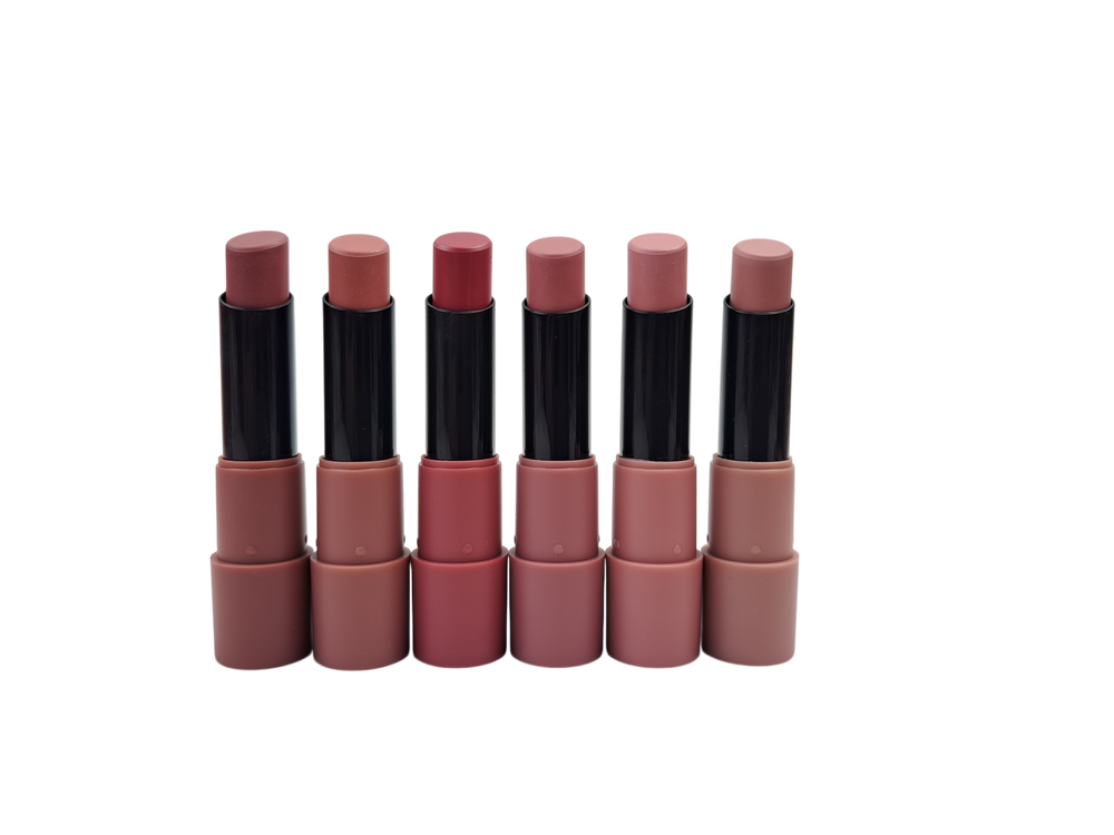 LABIAL EN BARRA VELVET USHAS-TONOS NUDE